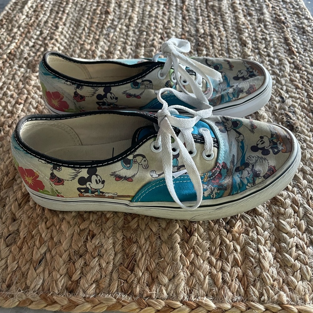 Vans x Disney Aloha Mickey Mouse sneakers 🌴